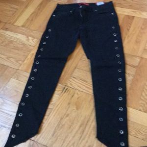 Cropped skinnies with side rivets